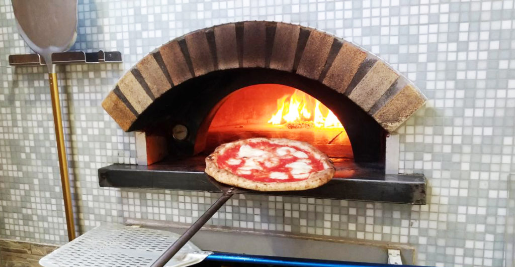 Forno a legna per pizza