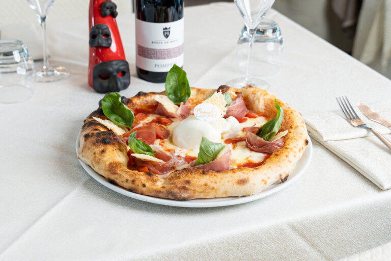 Pizza napoletana del Ristorante Pizzeria Manuno